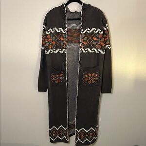 Cozy Knit Cardigan with Geometric Pattern